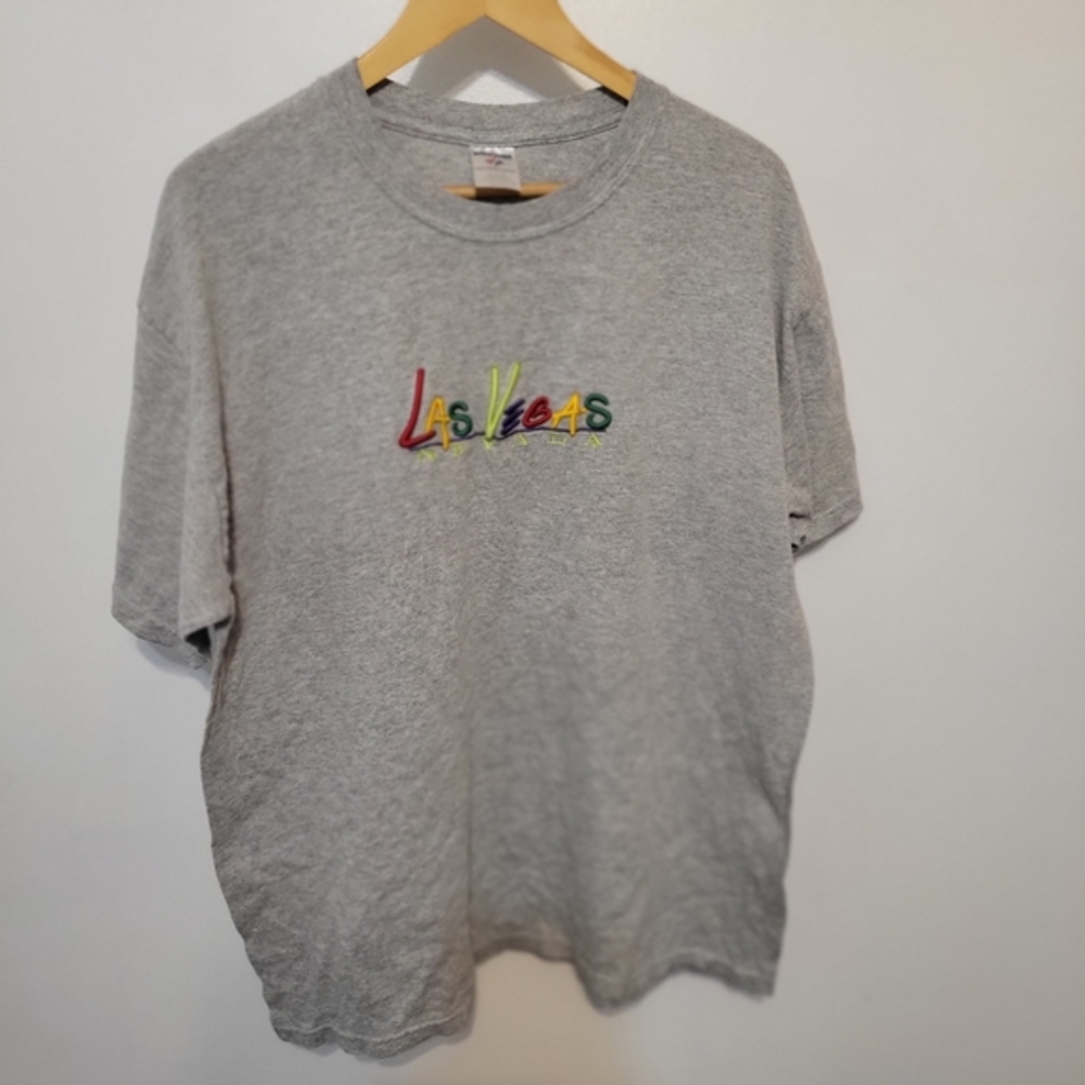 Vintage grey puffed LAS VEGAS embroidered tshirt xl‎